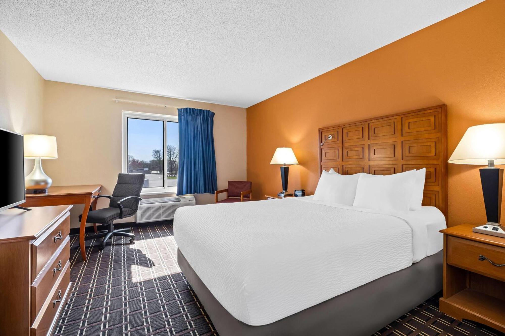 Days Inn By Wyndham Black River Falls - Access To Atv Trail Extérieur photo