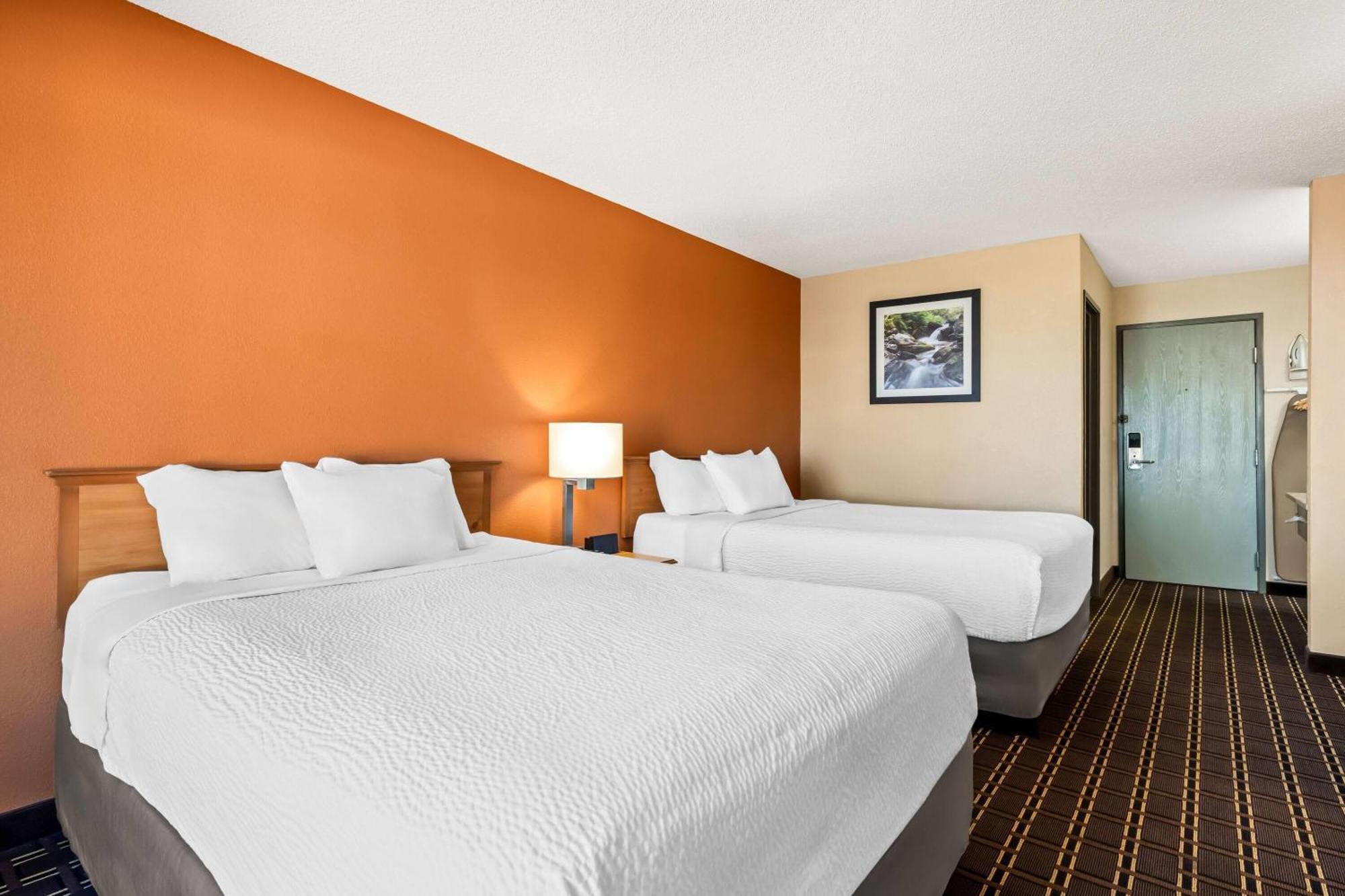 Days Inn By Wyndham Black River Falls - Access To Atv Trail Extérieur photo